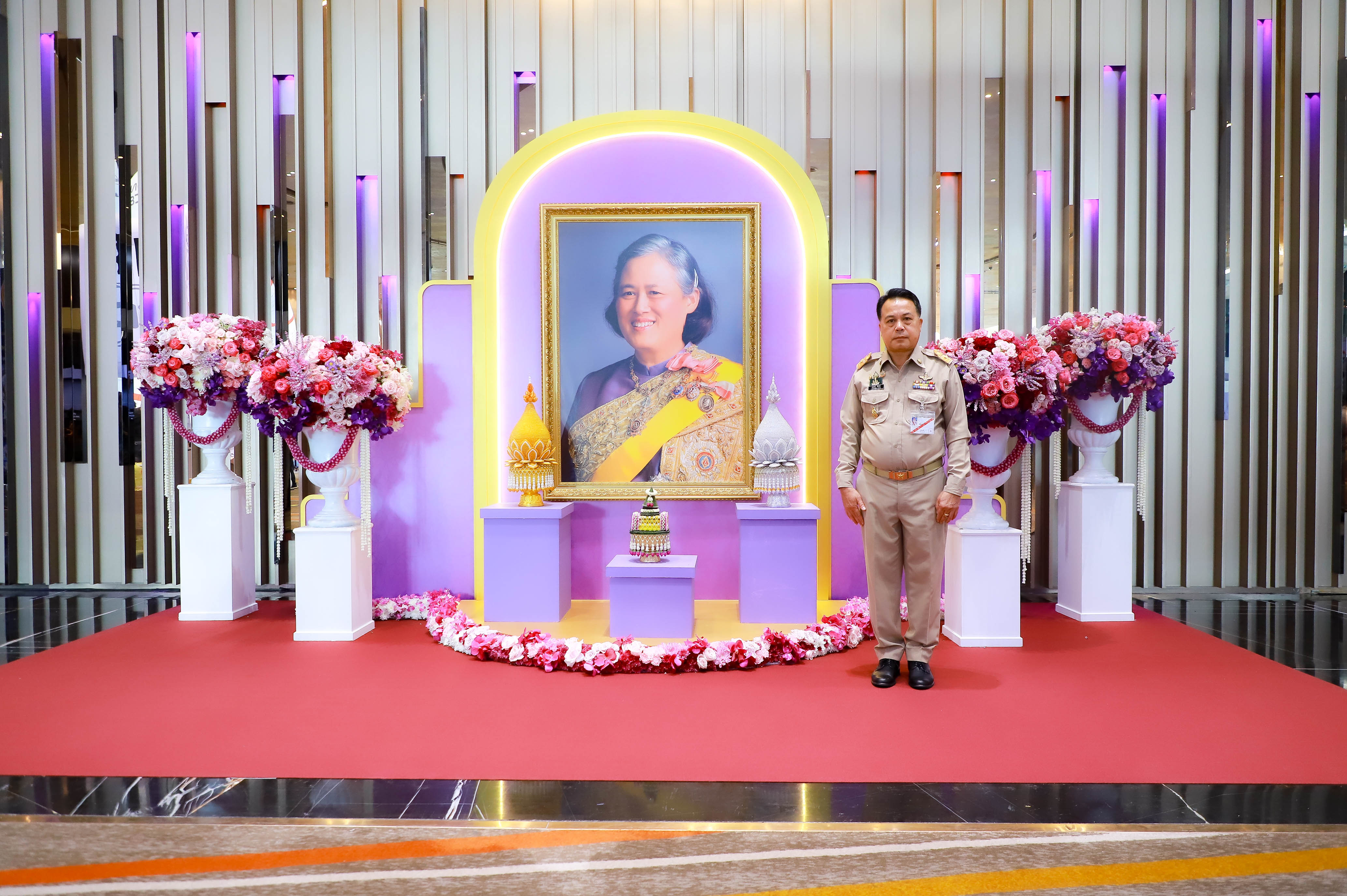 title - รองเลขาธิการ ส.ป.ก. ร่วมเฝ้าทูลละอองพระบาทรับเสด็จฯ และร่วมพิธีเปิดงาน มหกรรมด้านอวกาศแห่งชาติ